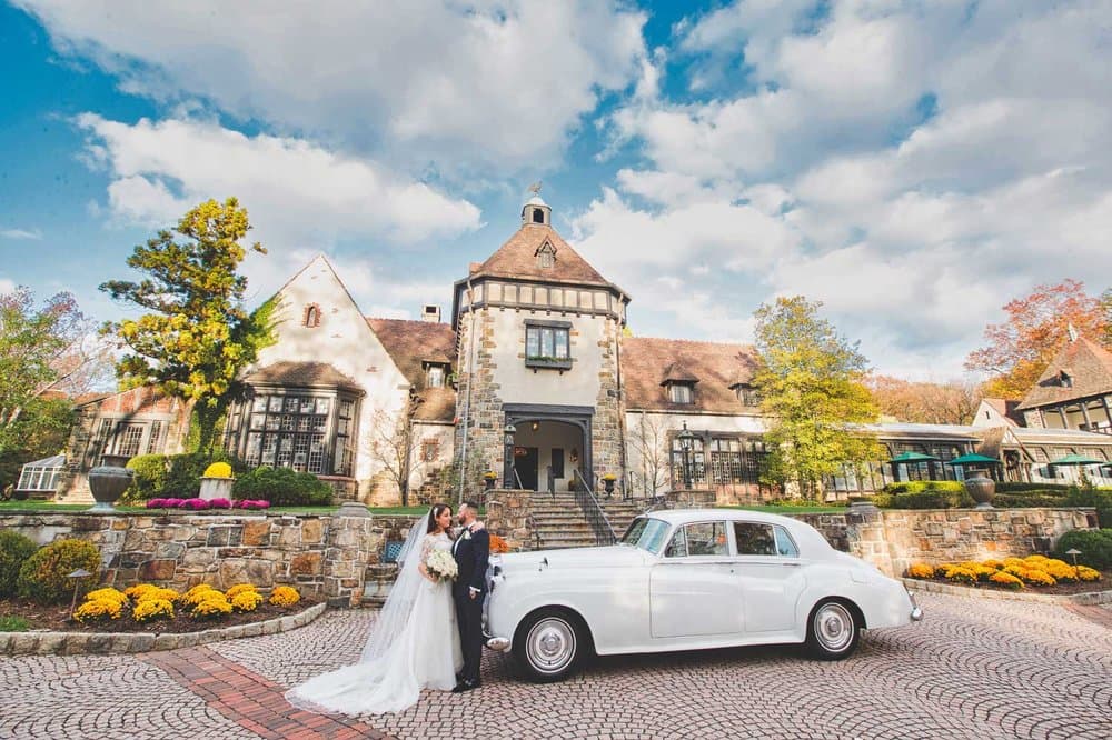 Simplicity Wedding Collection (8 Hours, 2 Photographers) by Photography by Orlando