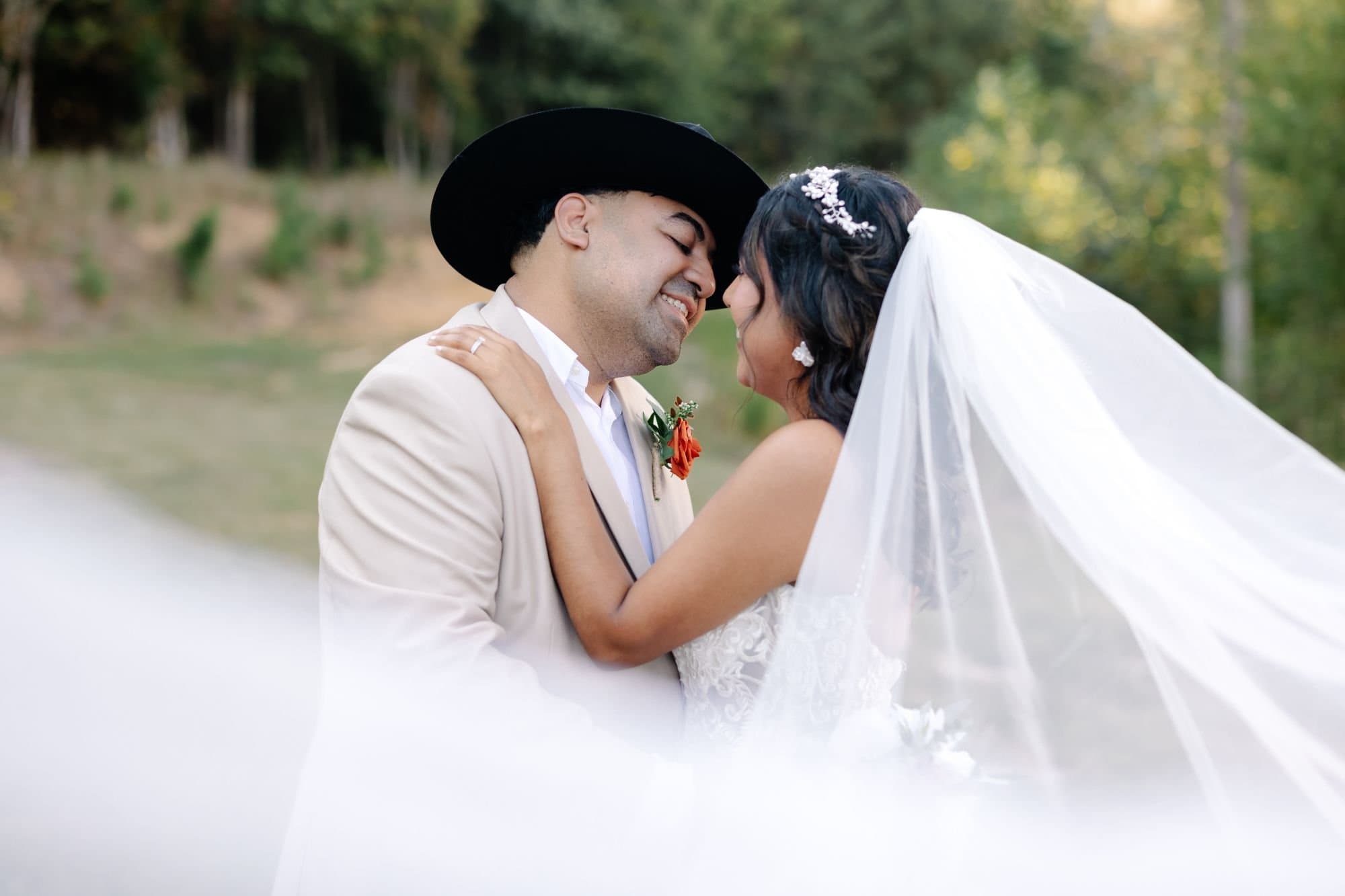 Wedding Photography (8 Hours, 2nd Photographer for 4 Hours)