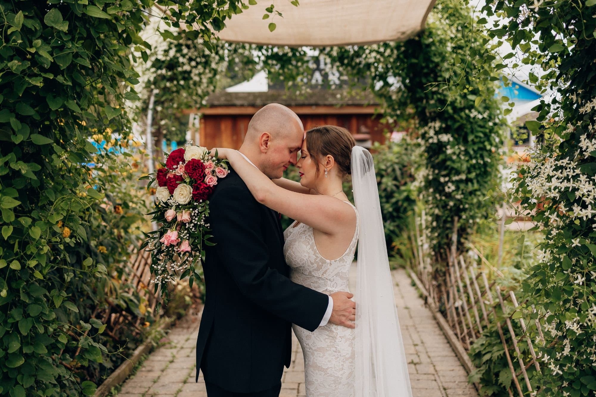 Classic Wedding Photography (8 Hours, 1 Photographer)
