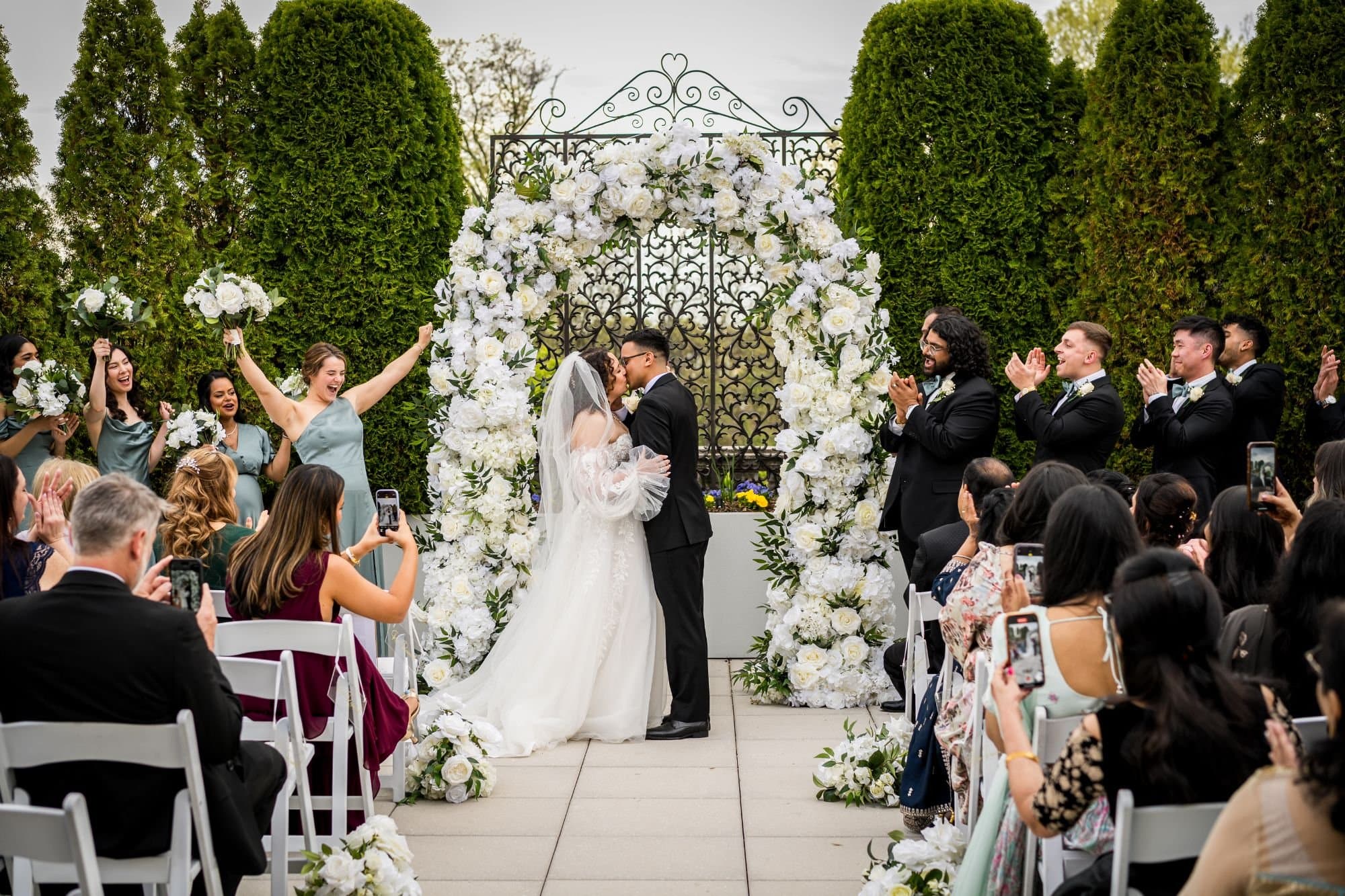 Wedding Photography (10 Hours, 1 Photographer)