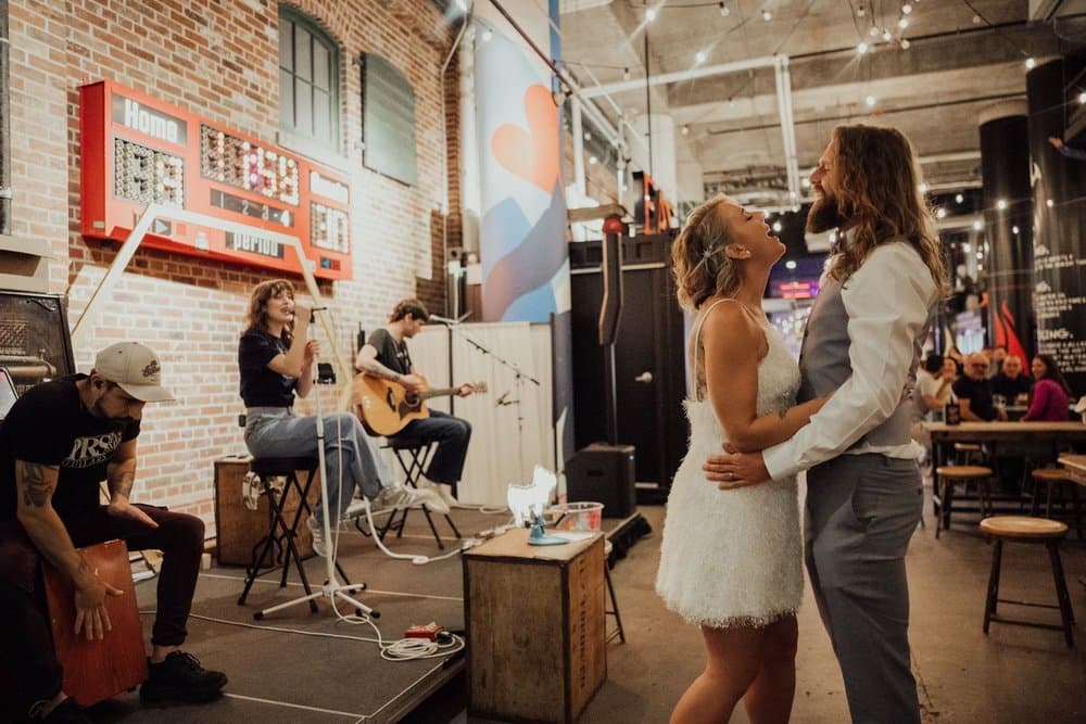 Photography by Happy Weddings