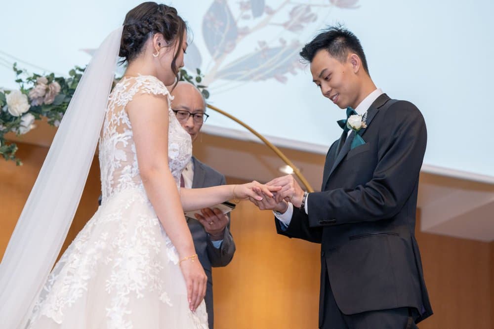 Photography by Happy Weddings