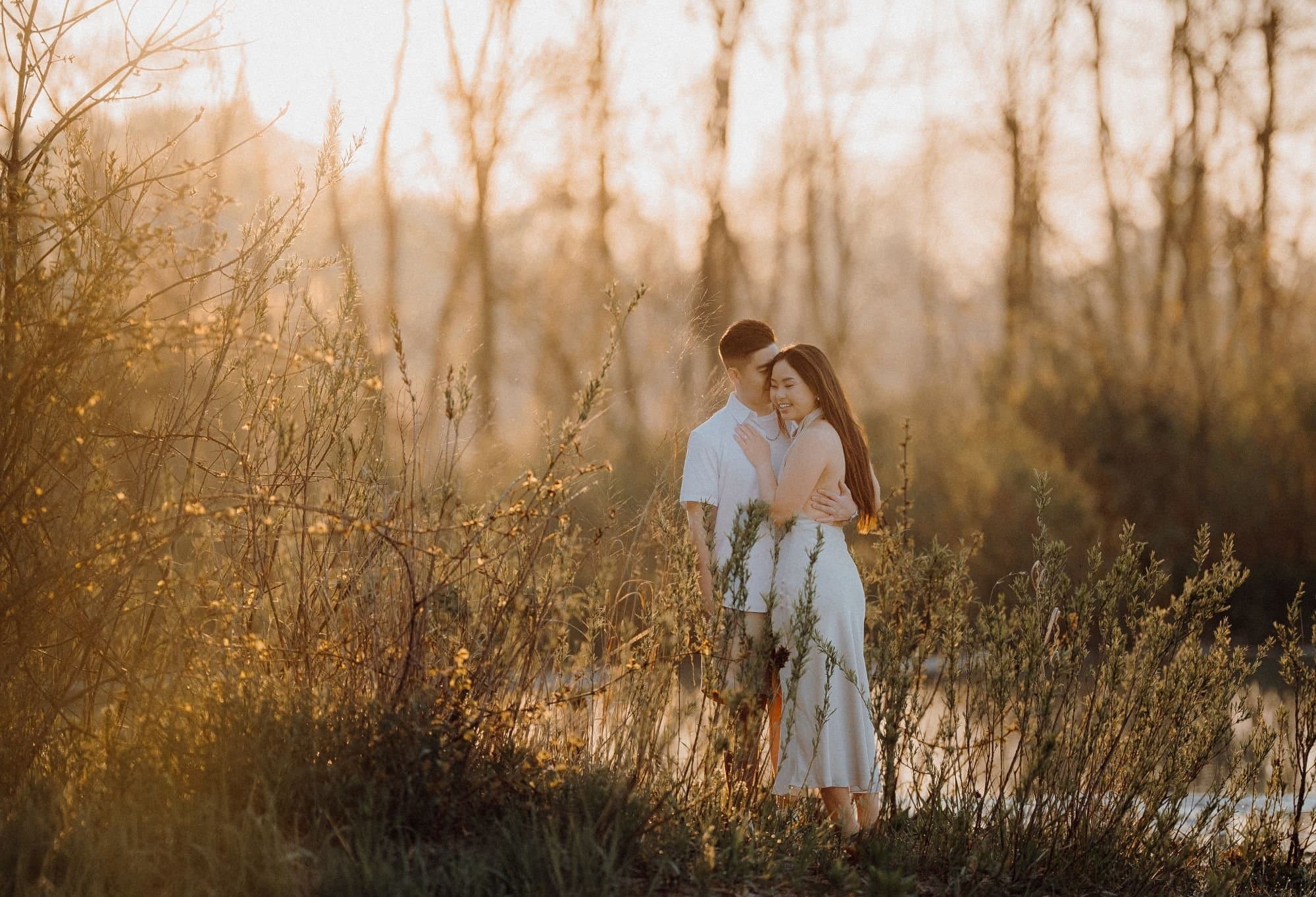 Hybrid Wedding Photo & Video 2 (1 Photographer, 1 Cinematographer)