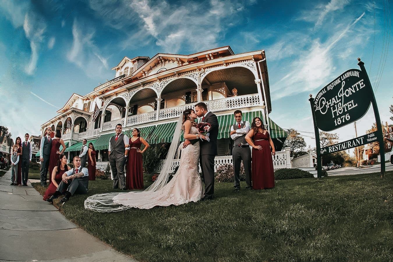 Cheer Wedding Photo & Video (8 Hours, 2 Photographers, 2 Videographers)