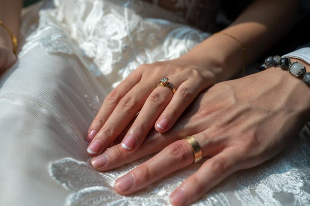 Photography by Happy Weddings