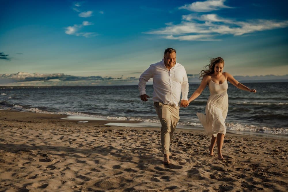 Photography by Happy Weddings