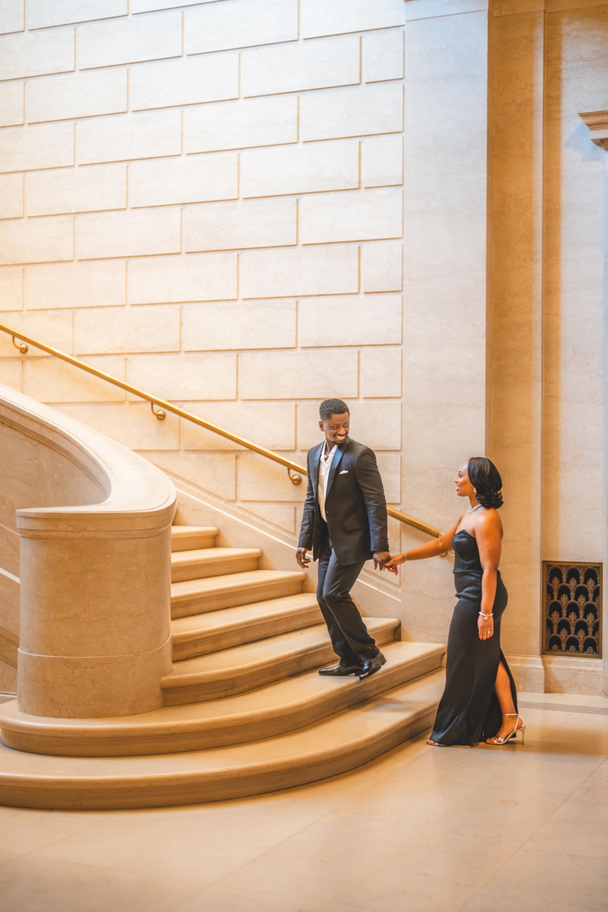 Casa Loma engagement session in Toronto — photo 1