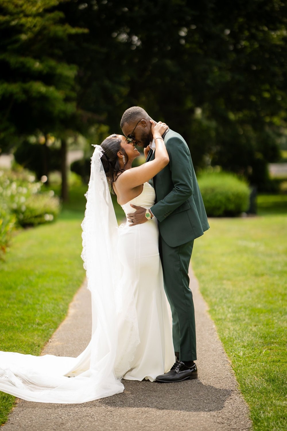 Photography by MW wedding photograph - photo 9