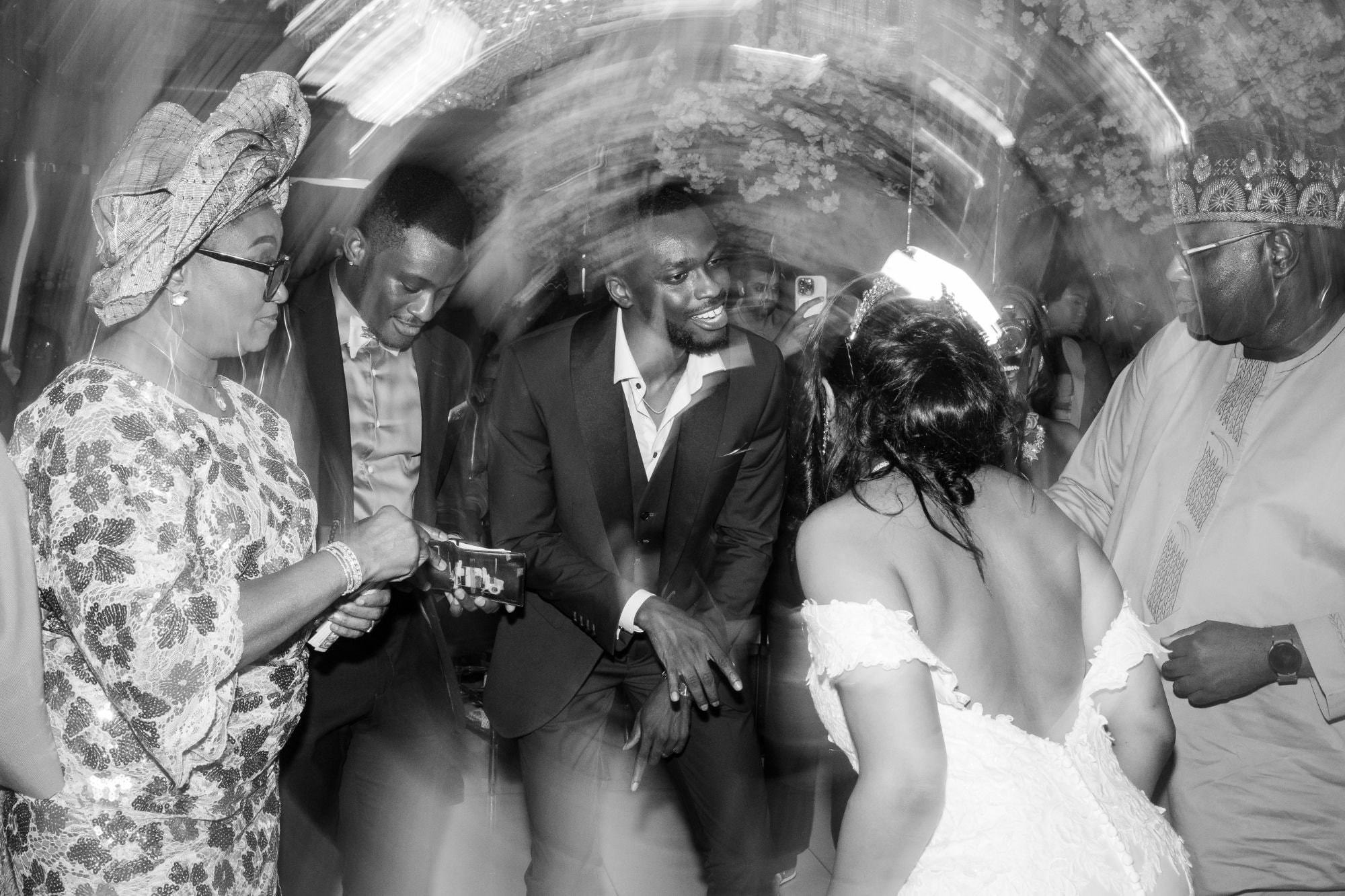 Photography by MW wedding photograph - photo 10