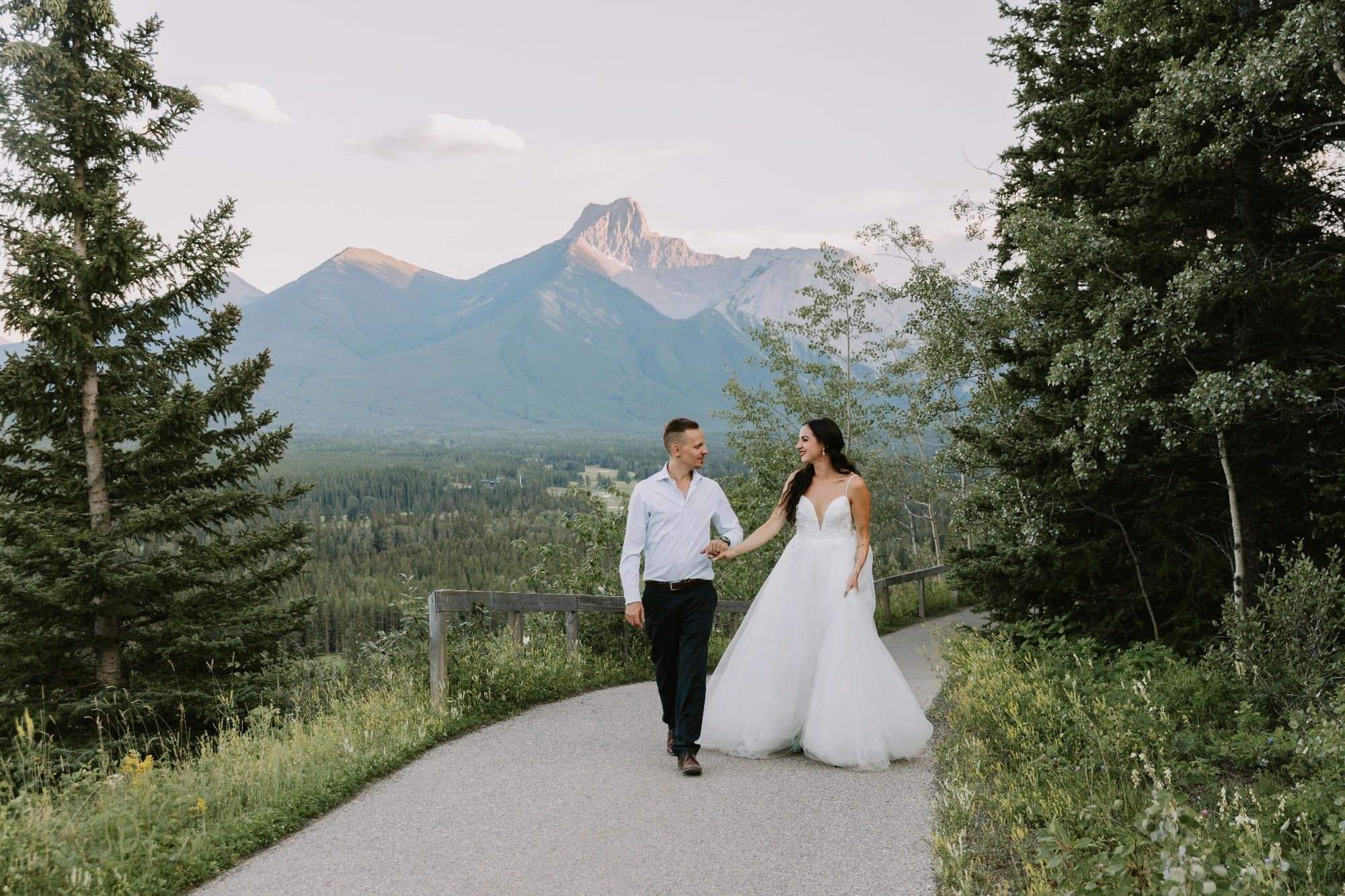 Elopements & Destination Weddings